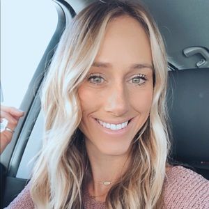 Meet your Posher, Maeghan